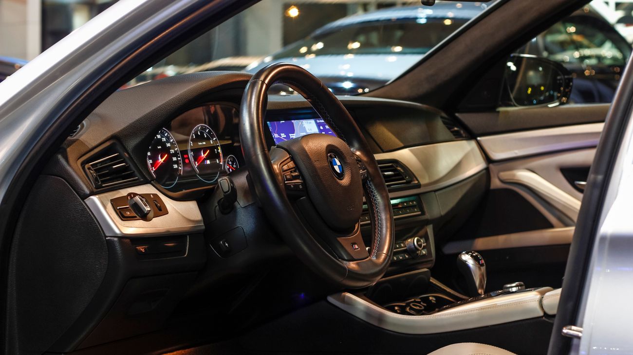 بي أم دبليو M5