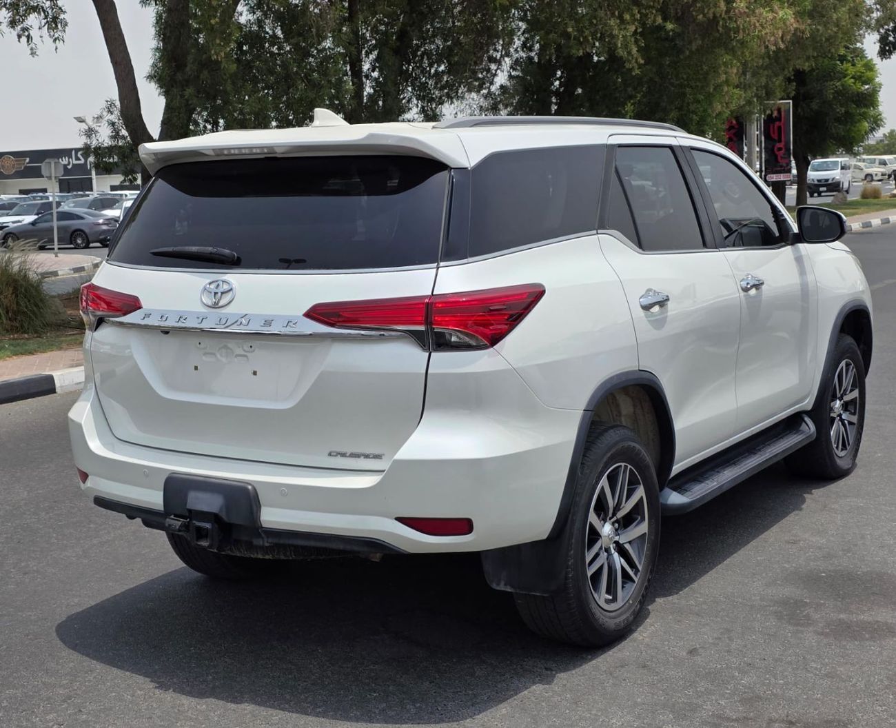 Toyota Fortuner diesel 2,8 liter right hand drive leather power seats with back camera