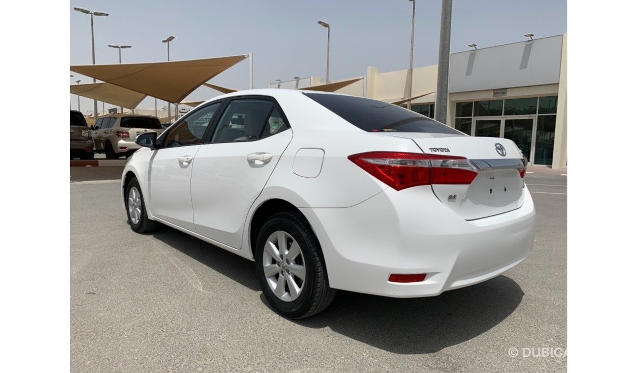 Toyota Corolla Toyota Corolla  model 2015 Gcc very celen car price 30,000 km