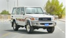 Toyota Land Cruiser 4.0L Hard Top con Acabado de Madera, Rines, Vidrios Eléctricos Gasolina V6 T/M 2021