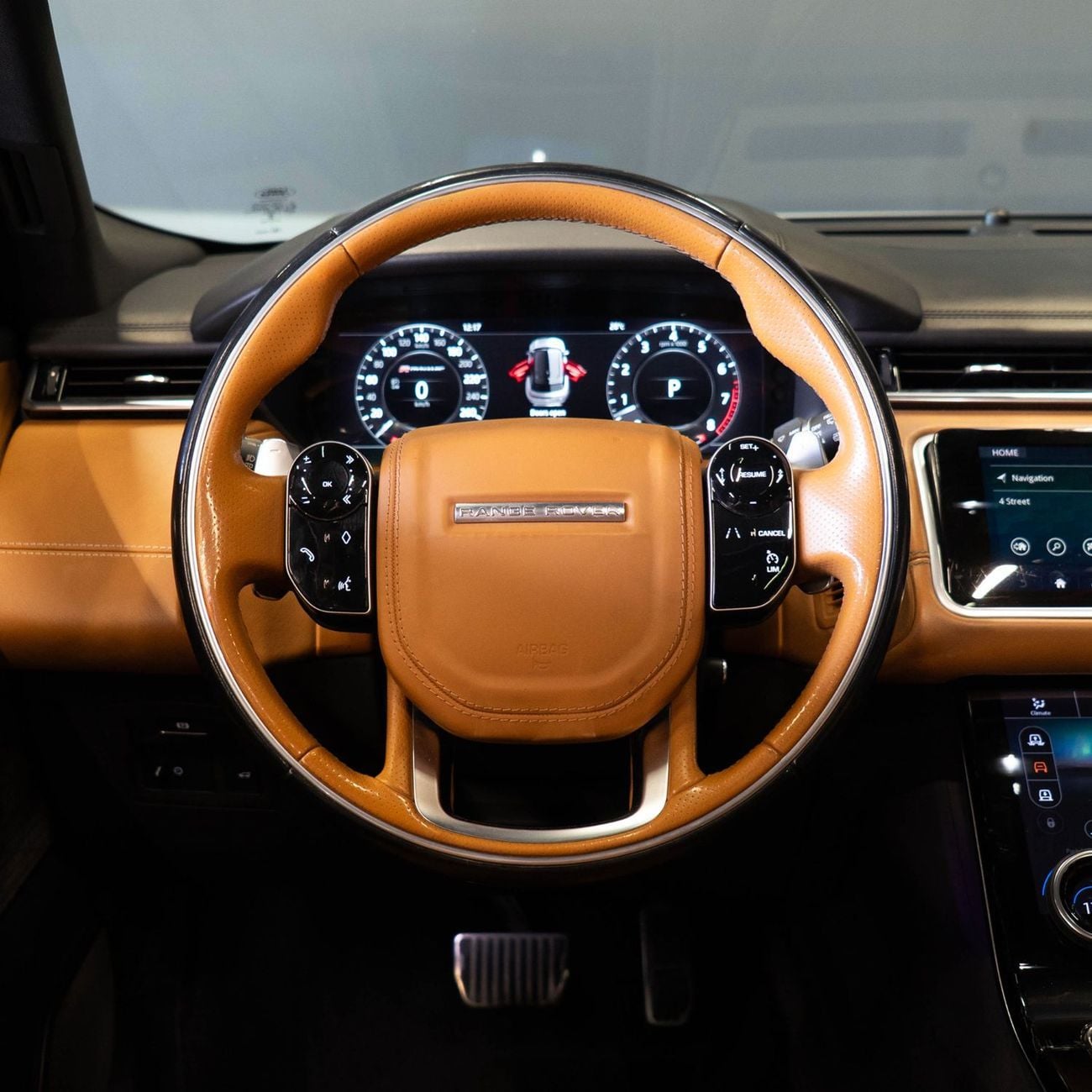 Land Rover Range Rover Velar P380 R-Dynamic SE 3.0L (375 HP) AED 2,565 pm • 0% Downpayment • Velar P380 HSE R-Dynamic • 1 Year Wa