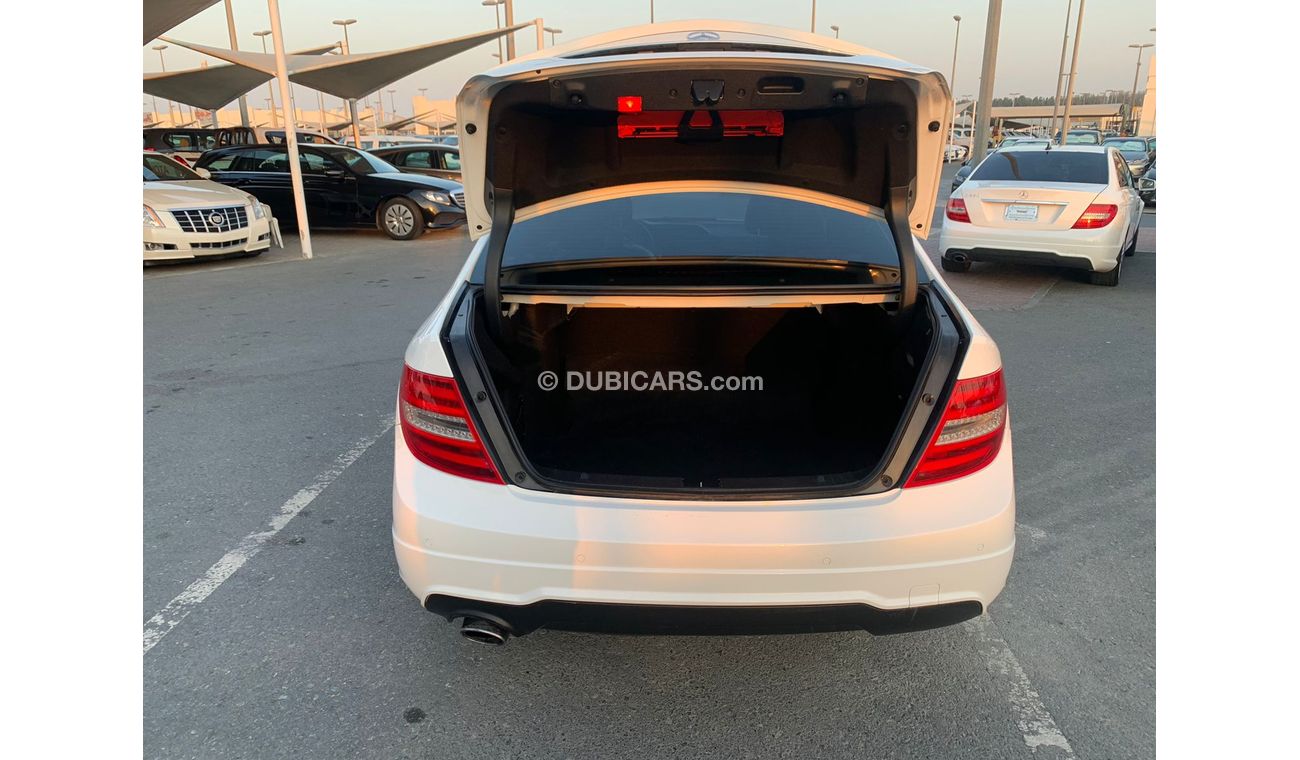 Mercedes-Benz C 200 Mercedes C200_Gcc_2013_Excellent_Condition _Full option