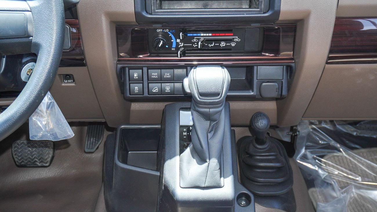 Toyota Land Cruiser 70 4.0L V6  A/T