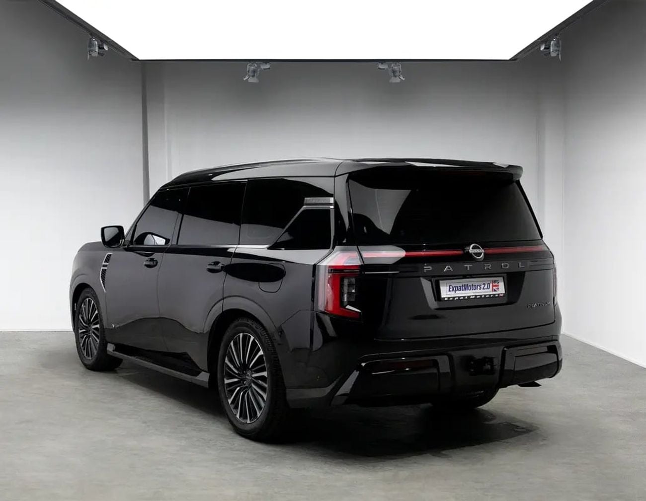 نيسان باترول LE بلاتينيوم سيتي Service Package + Warranty until • FDSH • GCC Specs
