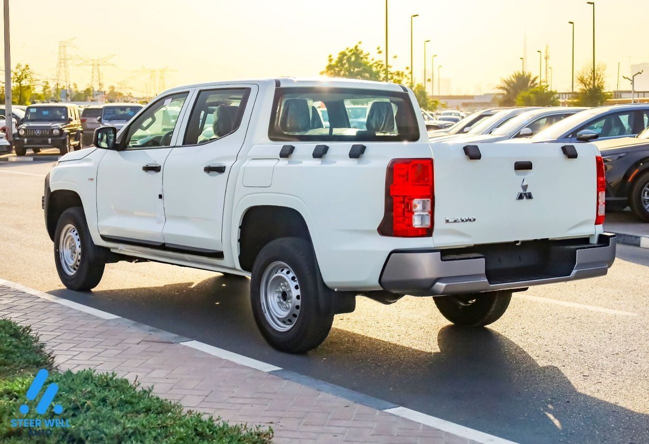 ميتسوبيشي L200 GL 2.4L Petrol Double Cabin 4x4 - 5 Speed MT - Export