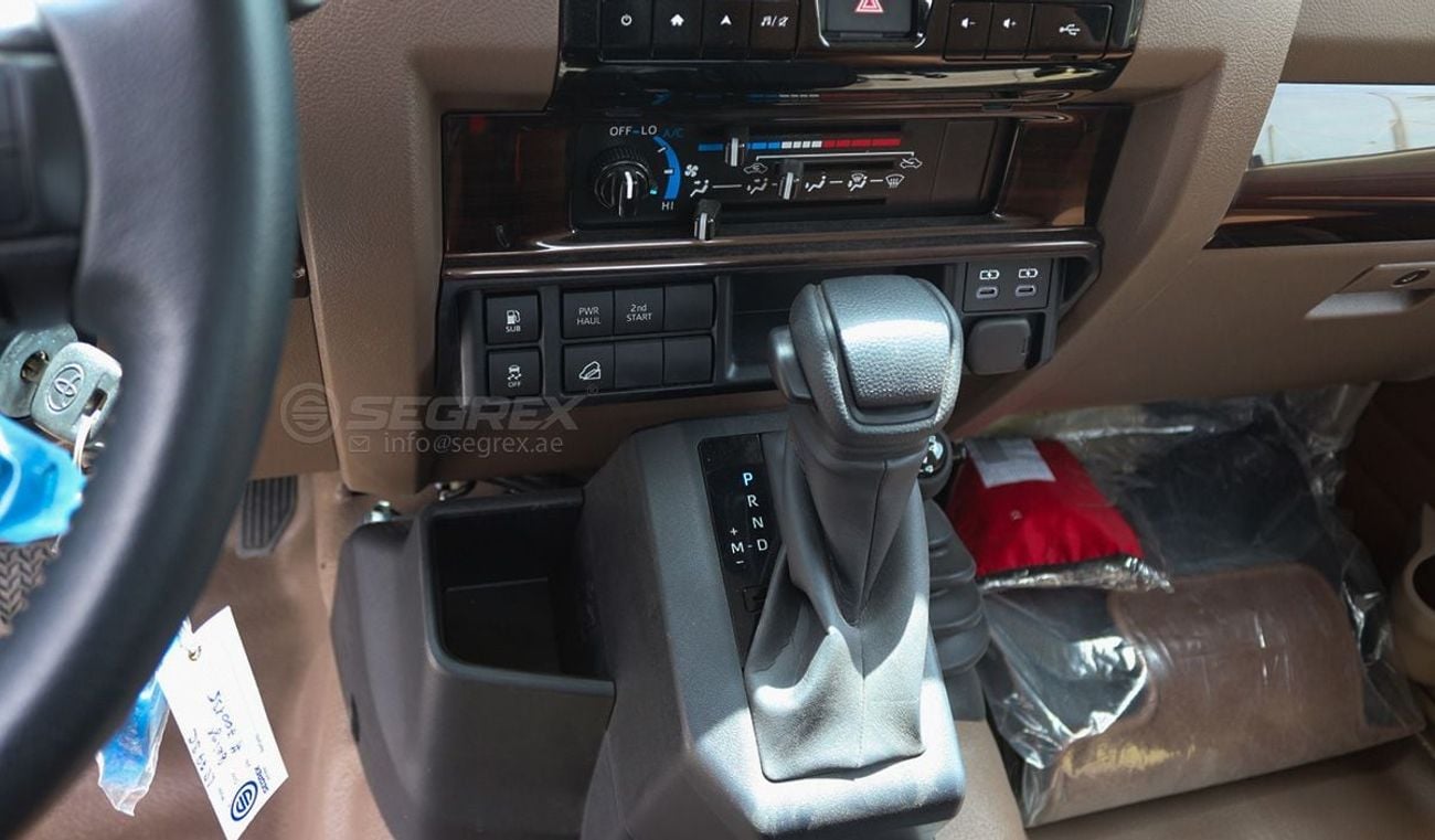تويوتا لاند كروزر بيك آب LC79, Single Cabin, 4.0L Petrol 4WD 6-Speed Automatic | 2025 Model | Ready for Export