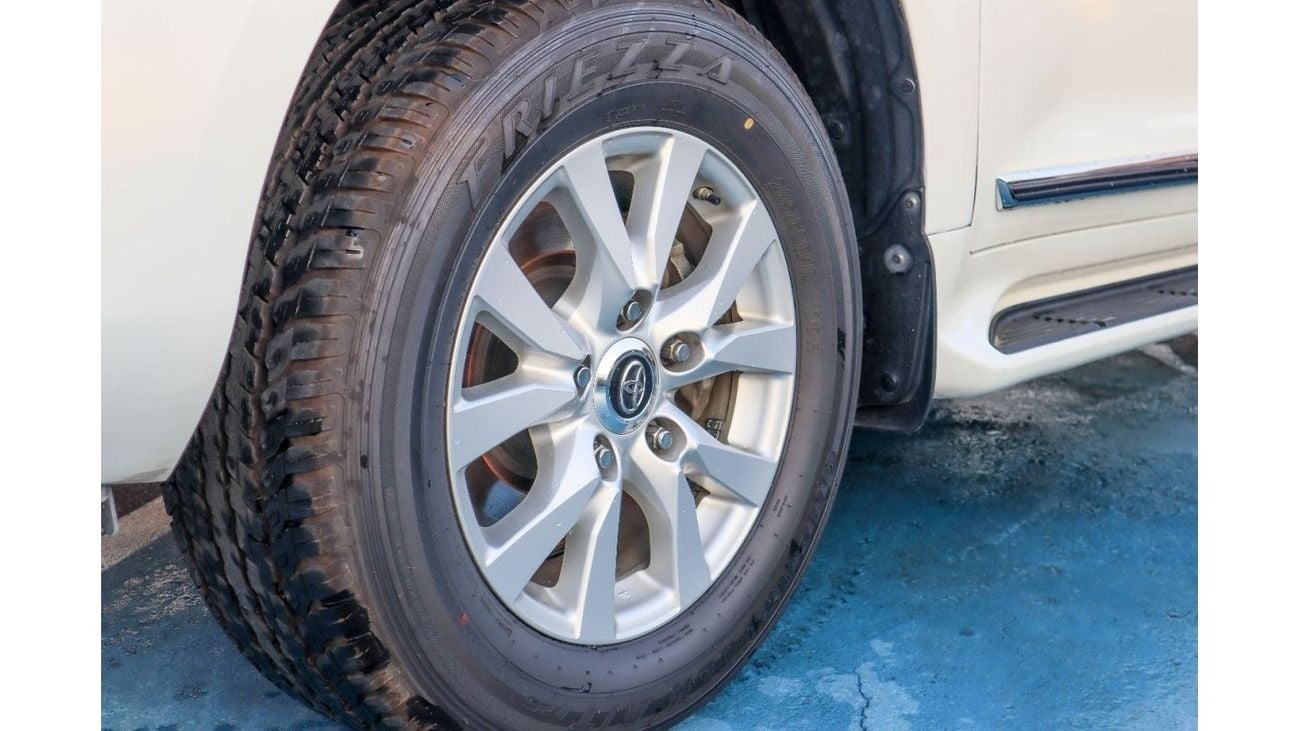 Toyota Land Cruiser 2018 Toyota Land Cruiser VXR (J200), 5dr SUV, 5.7L 8cyl