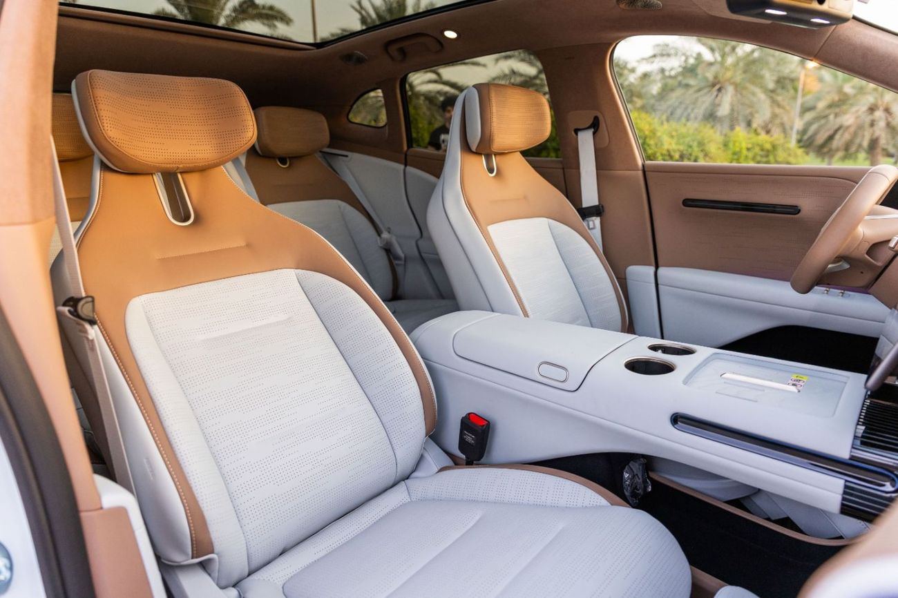 Avatr 07 3 YEAR WARANTY AND 2 YEARS SERVICE