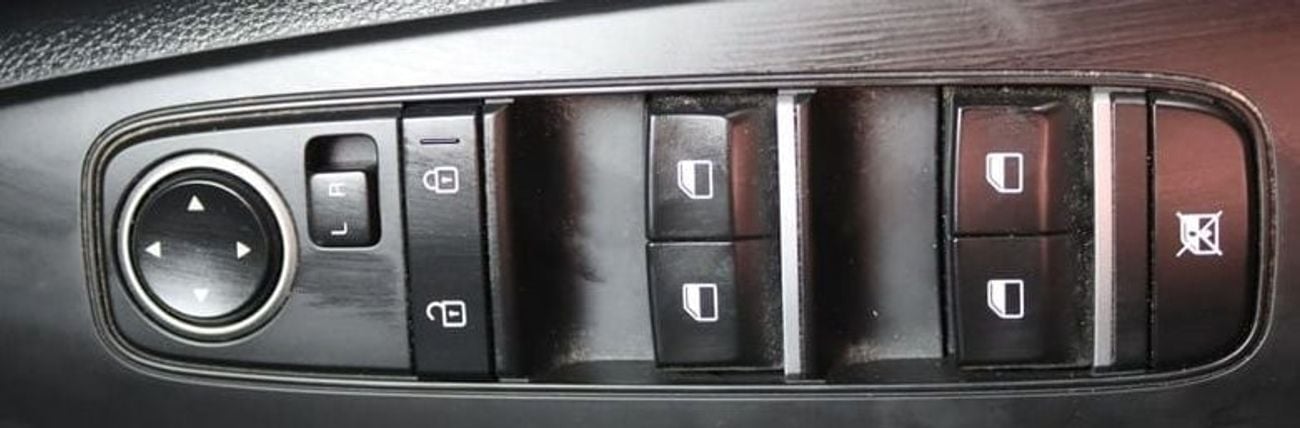 هيونداي إلانترا هيونداى إلنترا 2023 - خليجى - بدون حوادث - محرك 1.6- ممشى قليل - حاله ممتازه من الداخل والخارج