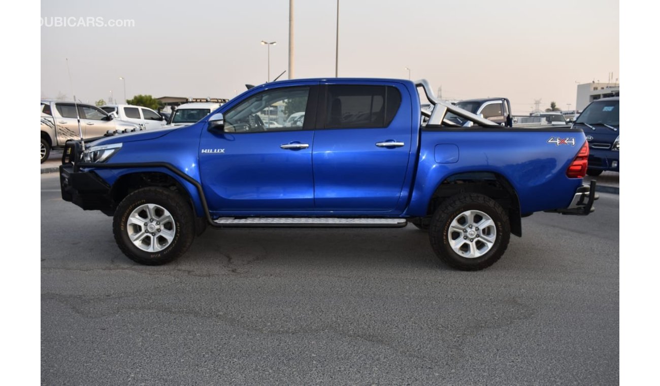 Toyota Hilux diesel manual right hand 2.8L blue color year 2019