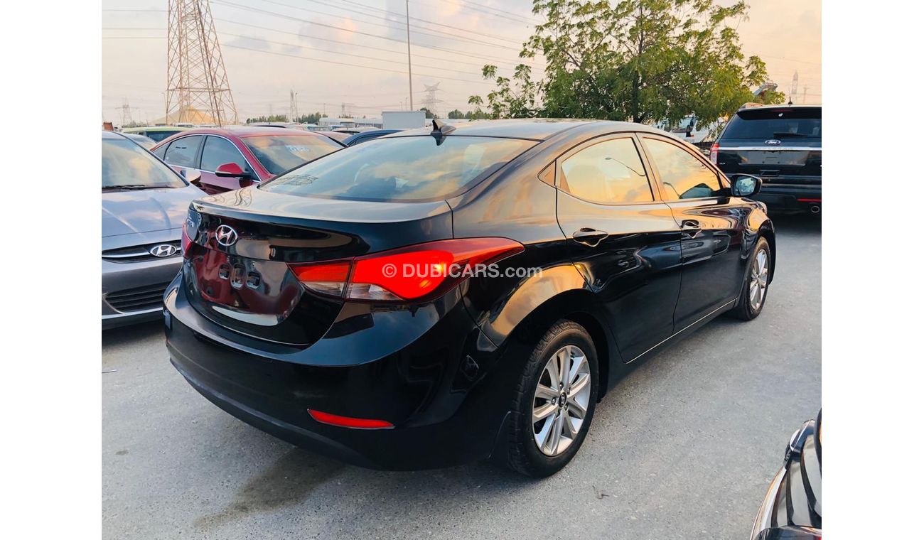 Hyundai Elantra 1.8L (MINT CONDITION)