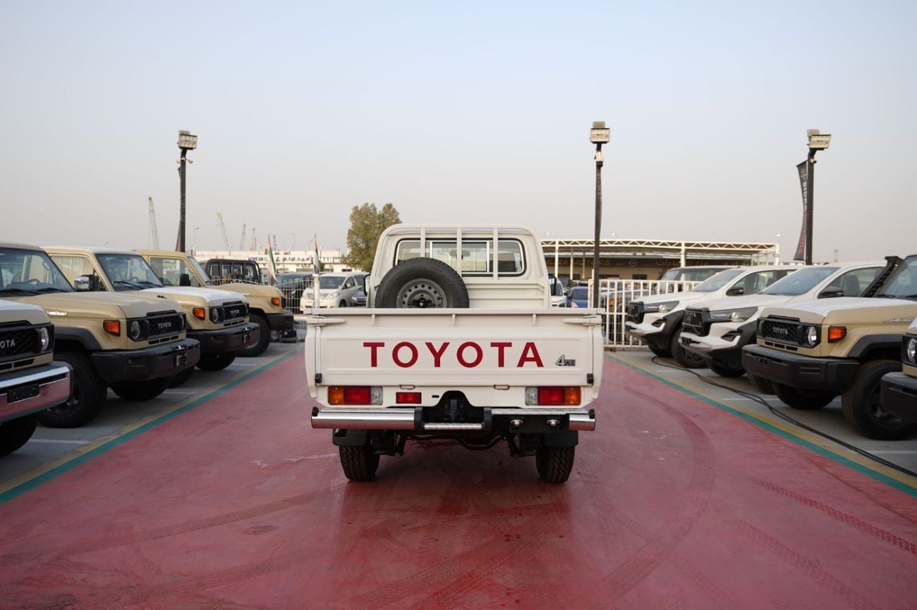 تويوتا لاند كروزر بيك أب 70 TOYOTA LC79 PICK-UP Single Cabin 2.8L 4-cylinder A/T MY26 Basic With Diff-lock