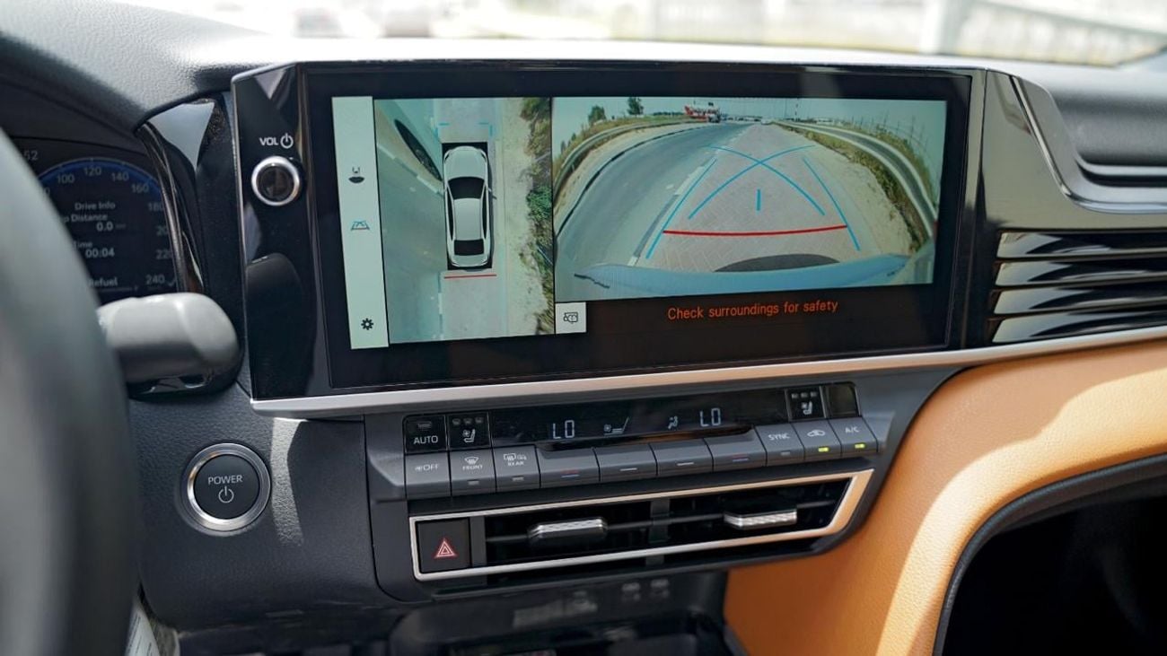 Toyota Camry LUMIERE HEV