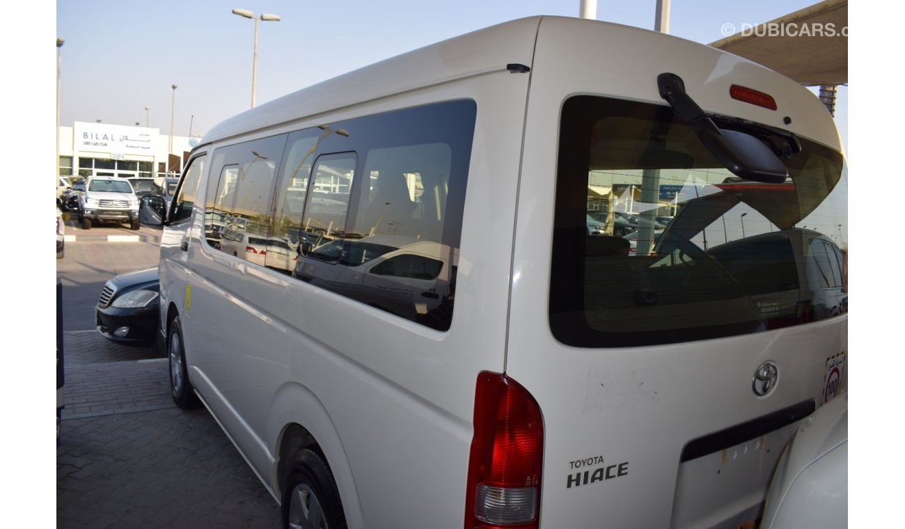 تويوتا هاياس Toyota Hiace Midroof 15 seater Bus, Model:2015. Free of accident