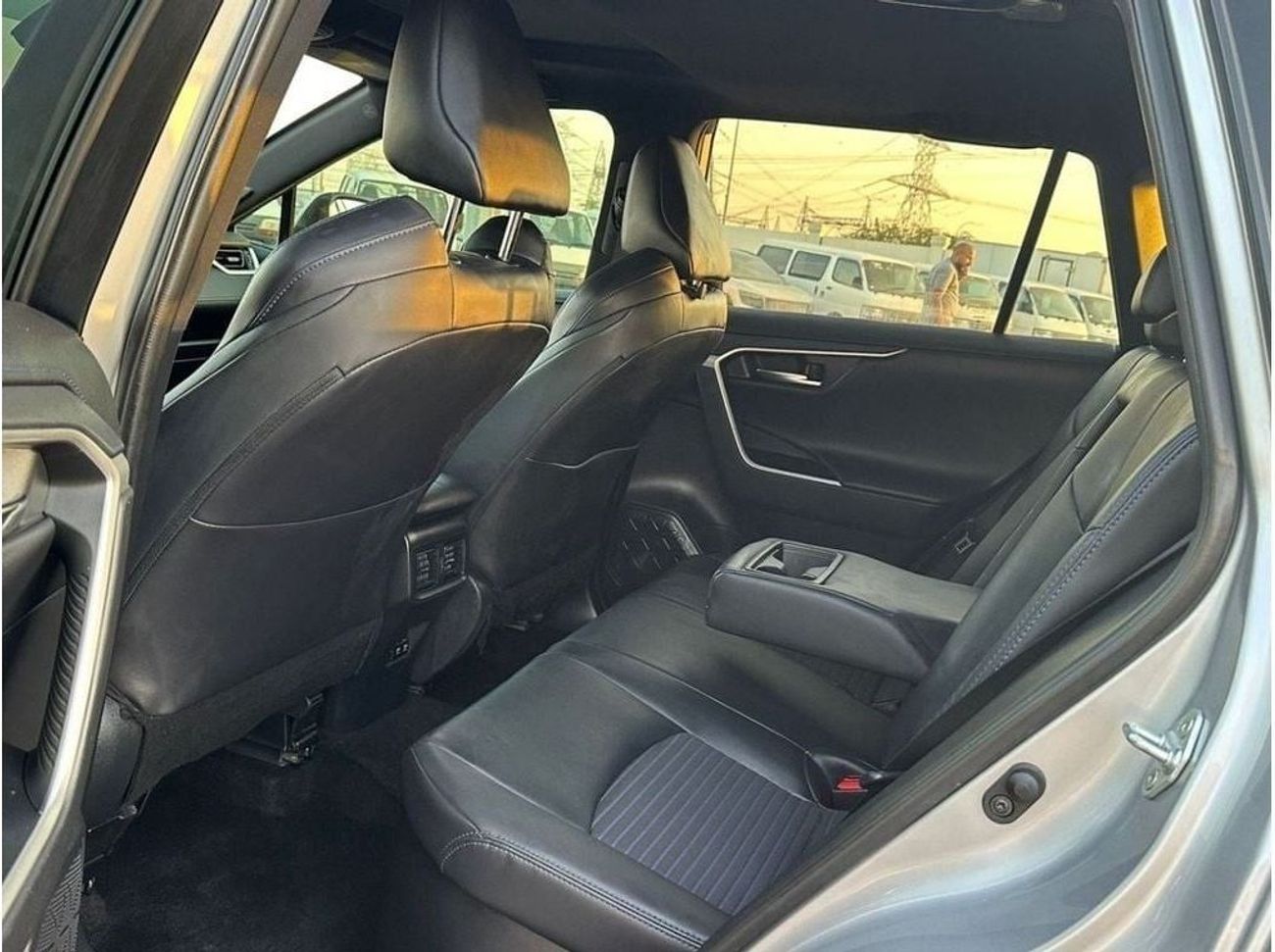 تويوتا راف ٤ Adventure 2.5L AWD