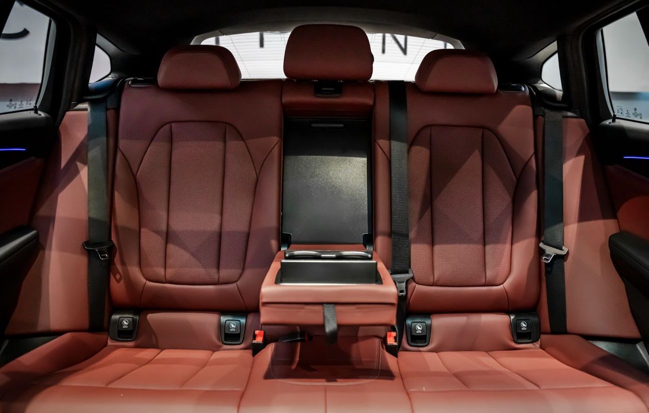 BMW X4 2023 BMW X4 xDrive30i M Sport, 2028 BMW Warranty + Service Contract, Low KMs, GCC