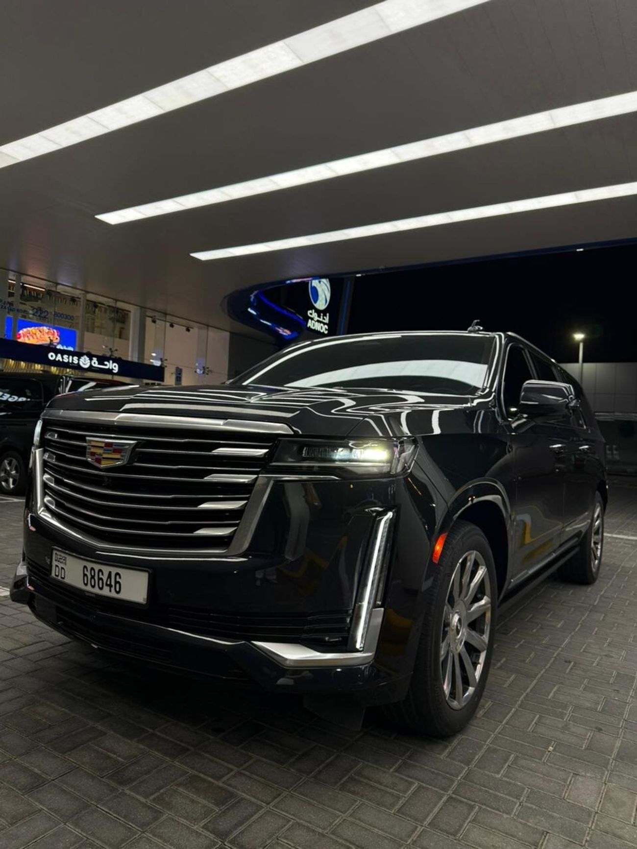 كاديلاك إسكالاد Premium Luxury Platinum 6.2L 4WD