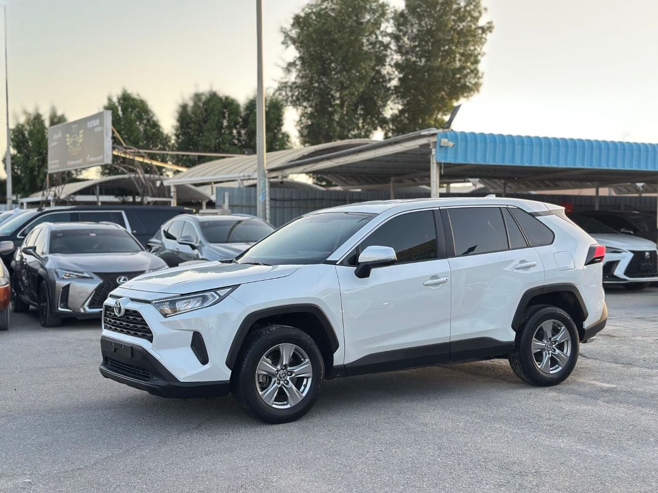 Toyota RAV4 LE