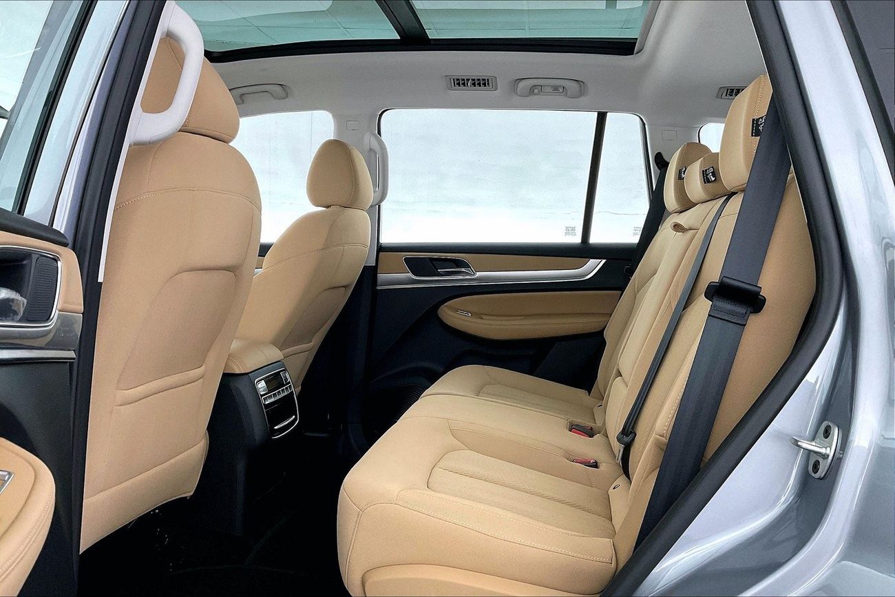 أم جي RX8 Comfort | عرض العيد الحصري | خالية من أضرار الفيضانات