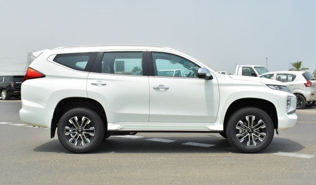 ميتسوبيشي مونتيرو Brand New Mitsubishi Montero Sport 2023 Export 3.0L A/T 4WD Petrol|White/Beige |MONTEROSPORTGLS2|