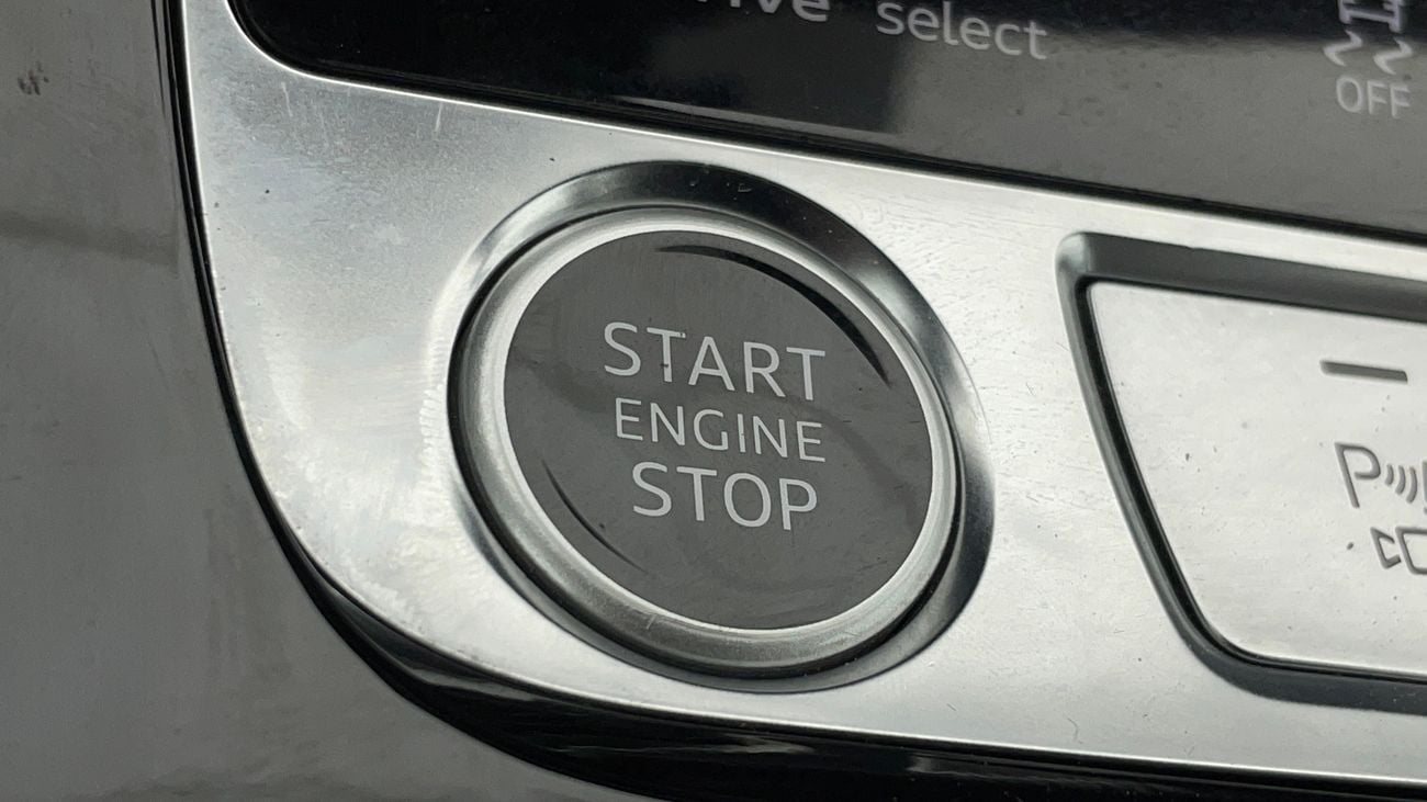 Audi Q8 55 TFSI quattro S-Line sports & Black Gloss package 3.0L (340 HP) 2023 55 TFSI QUATTRO | AED 3357/Mo