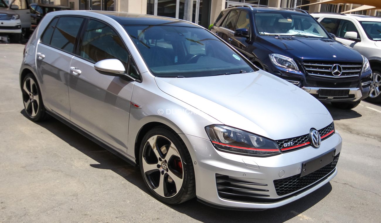 Volkswagen Golf GTI