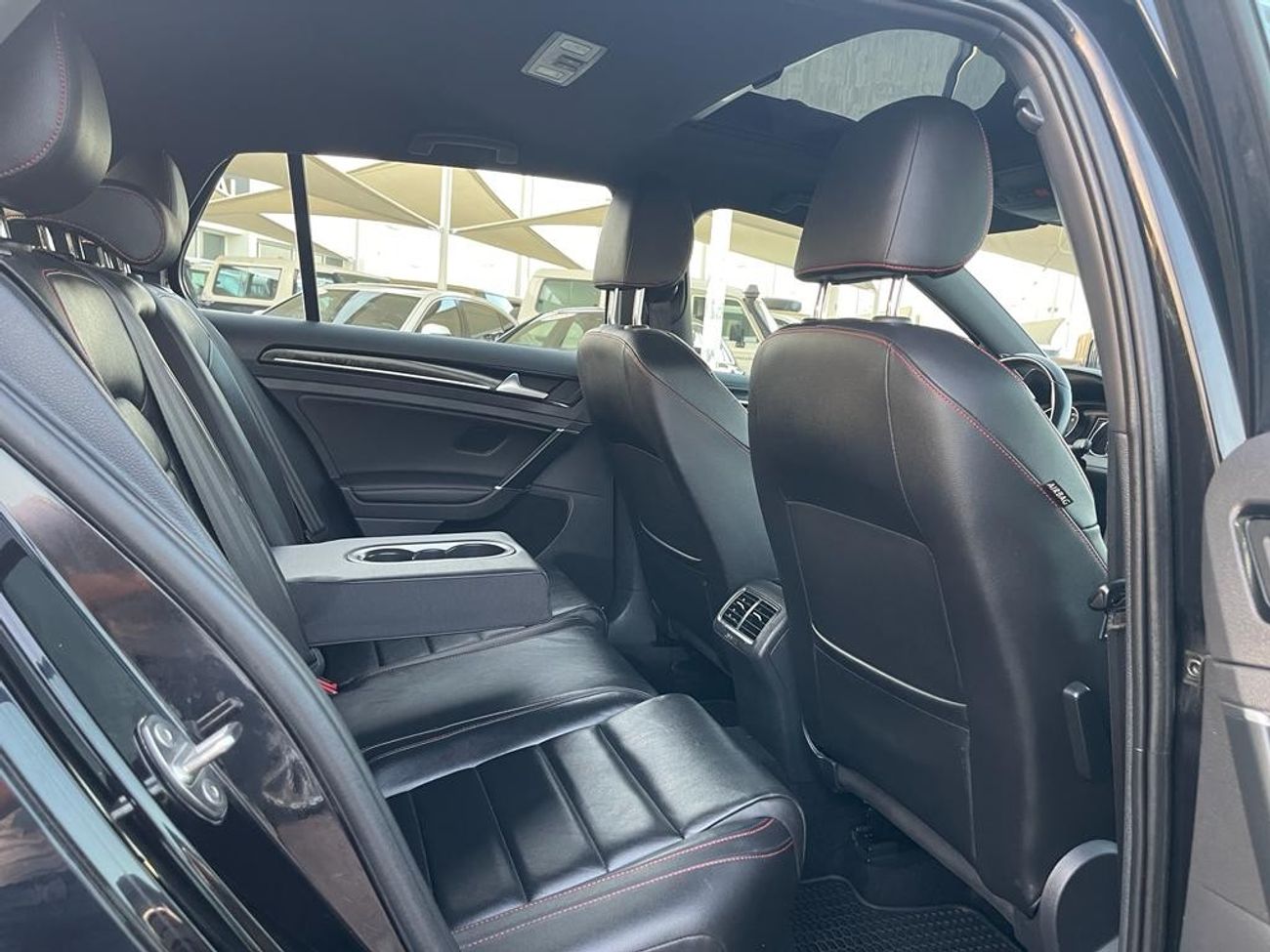 Volkswagen Golf GTi Clubsport Volkswagen Golf GTi _American_2017_Excellent Condition _Full option