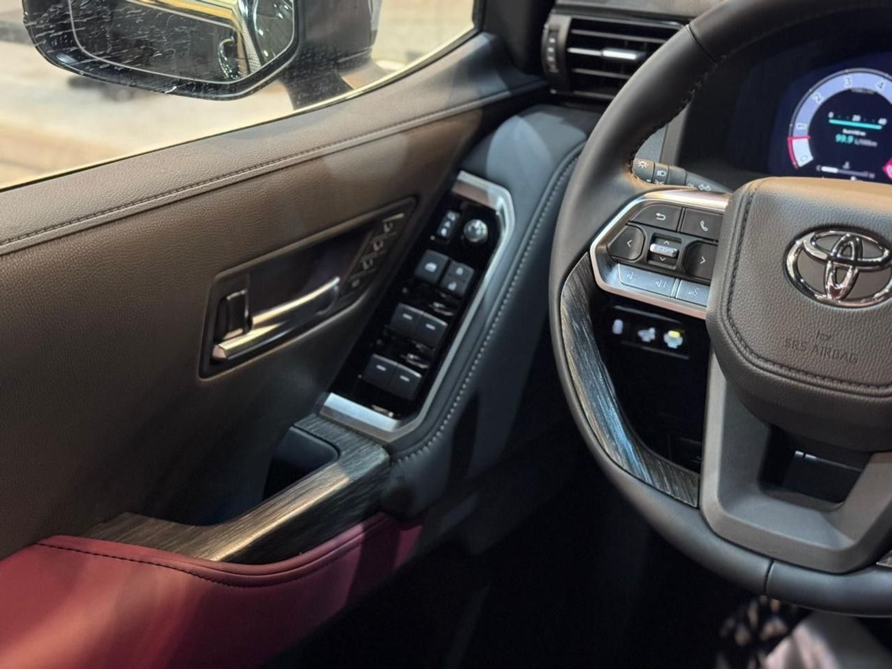 Toyota Land Cruiser TOYOTA LC300 VXR - 3.5L - PET - AT - FULL OPTION - 2026 MY ( OMAN )