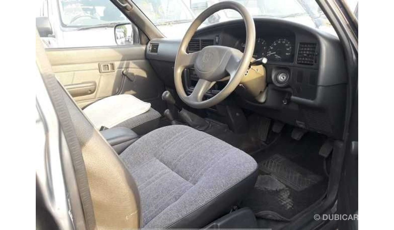 Toyota Hilux Hilux RIGHT HAND DRIVE (Stock no PM 418 )