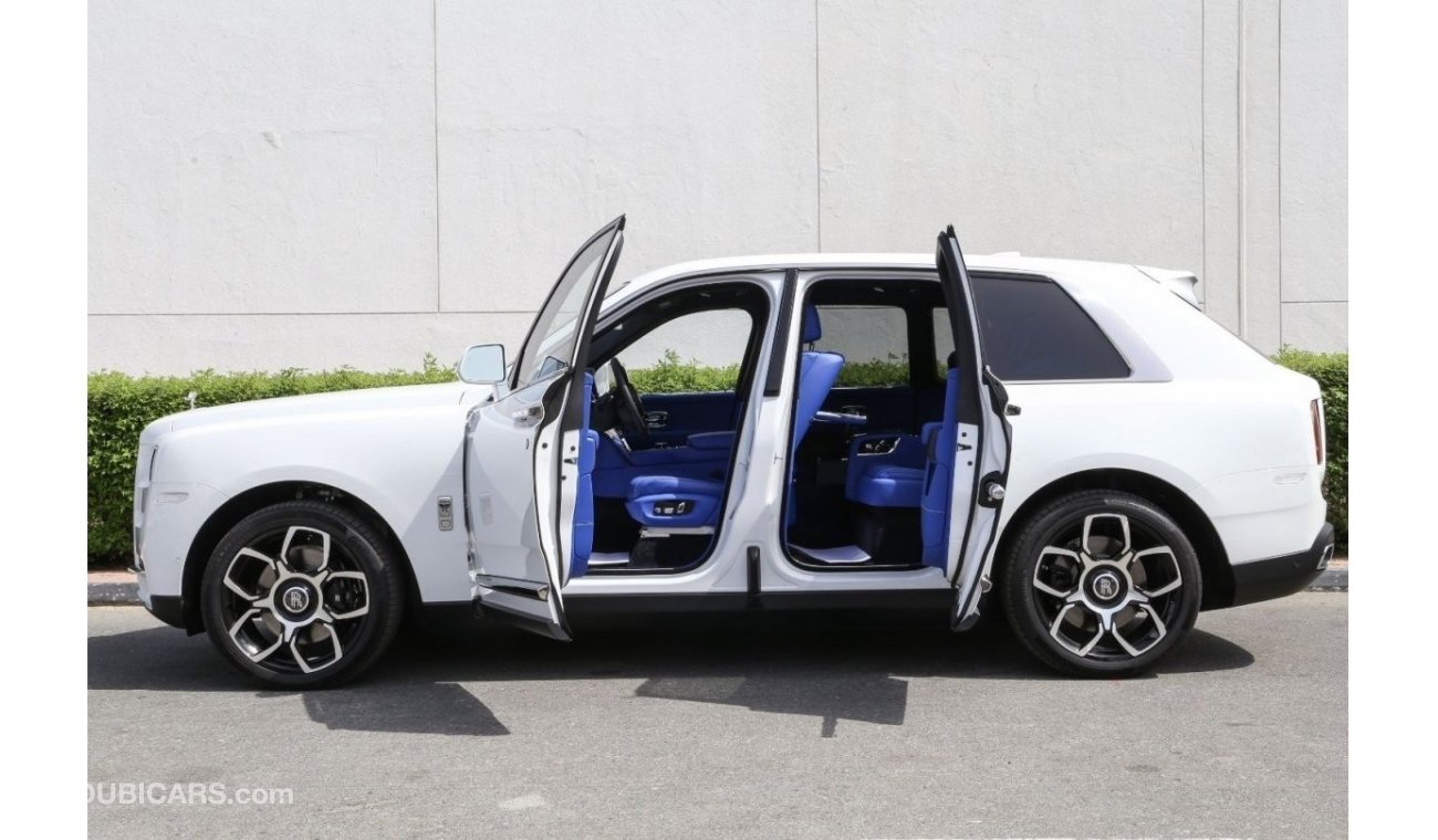 Rolls-Royce Cullinan WHITE/BLUE Local Registration + 5%