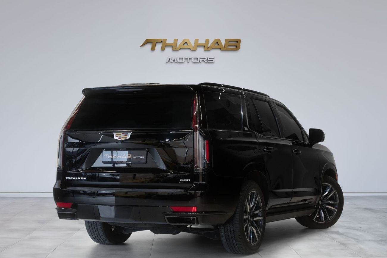 كاديلاك إسكالاد 2021 | VIP SEAT | FULL OPTION | GCC SPECS | PERFECT CONDITION