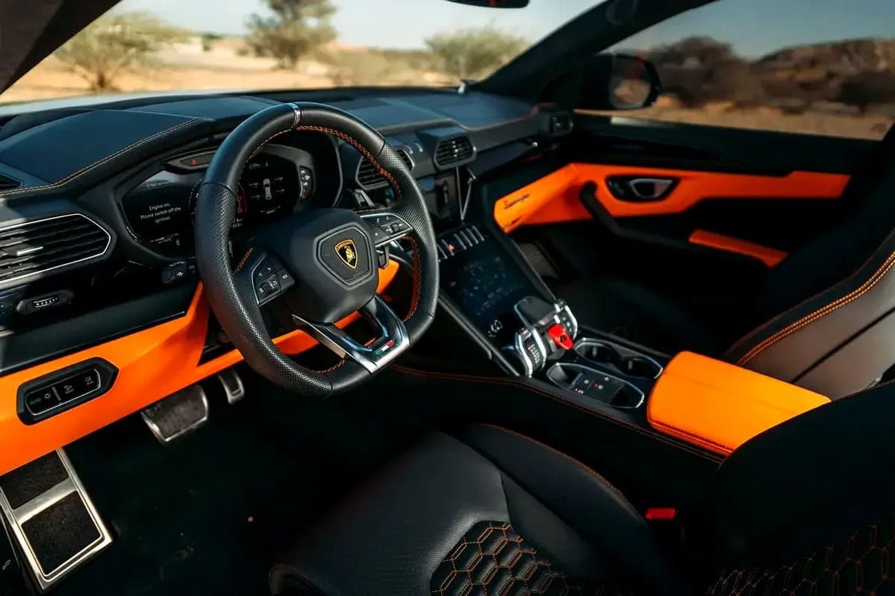 لامبورغيني اوروس 4.0T V8 Performante