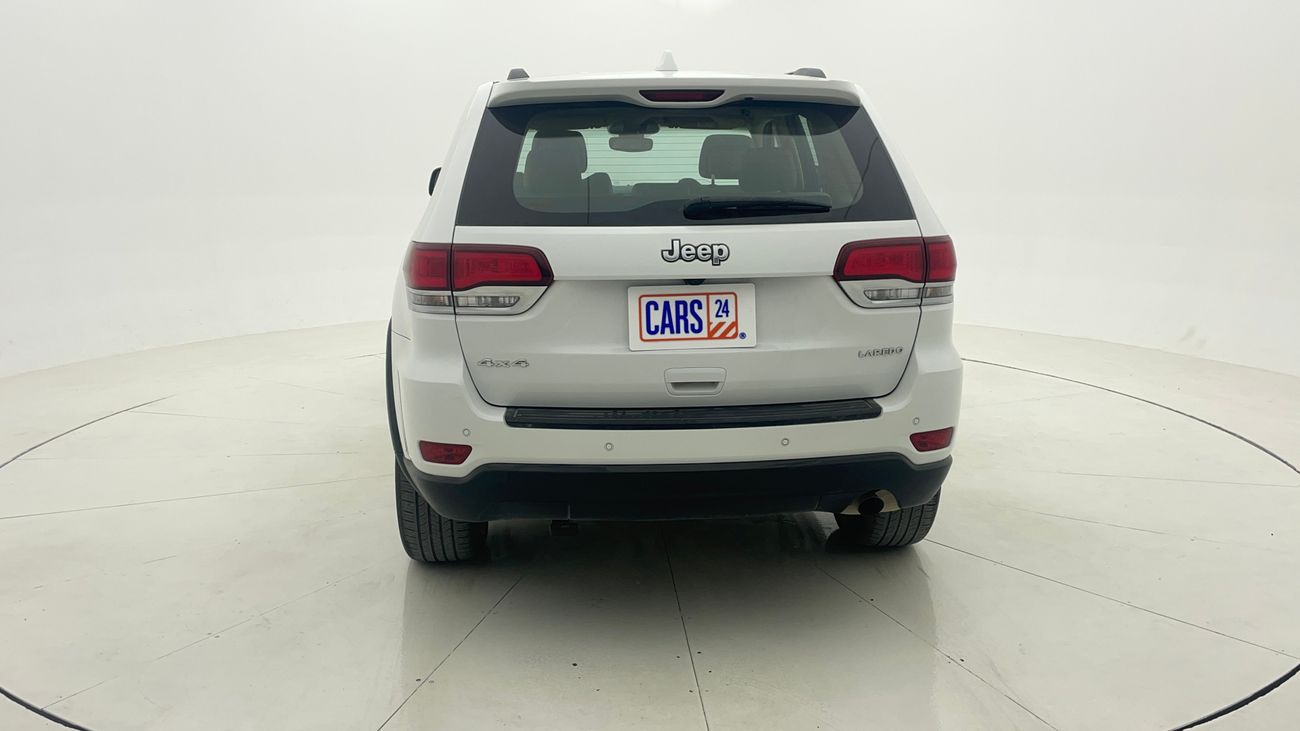 جيب جراند شيروكي LAREDO 3.6 | بدون دفعة مقدمة | اختبار قيادة مجاني للمنزل