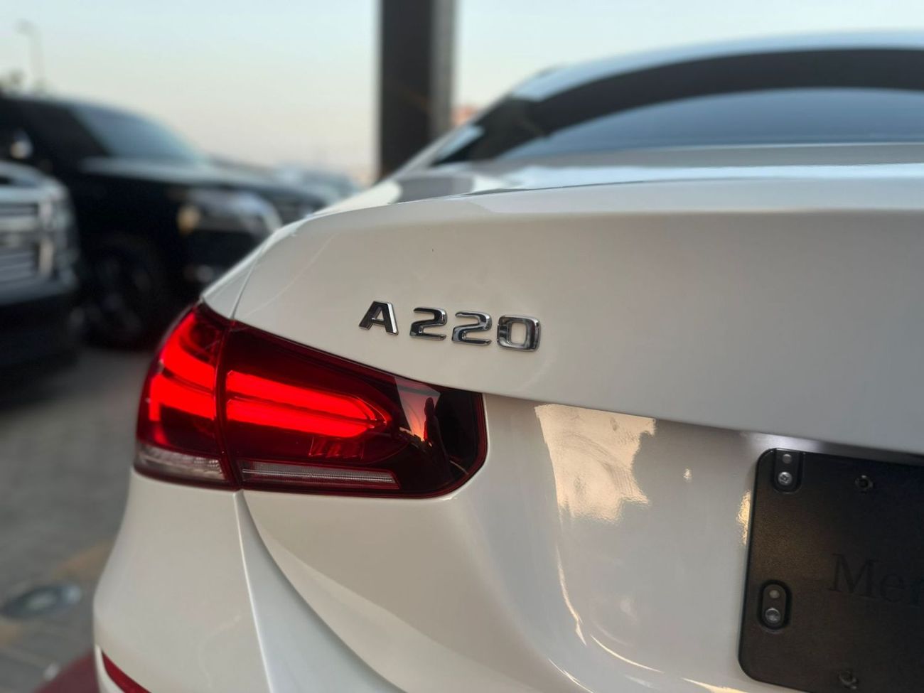 Mercedes-Benz A 220 2.0L 4-cylinder turbo (188 hp)