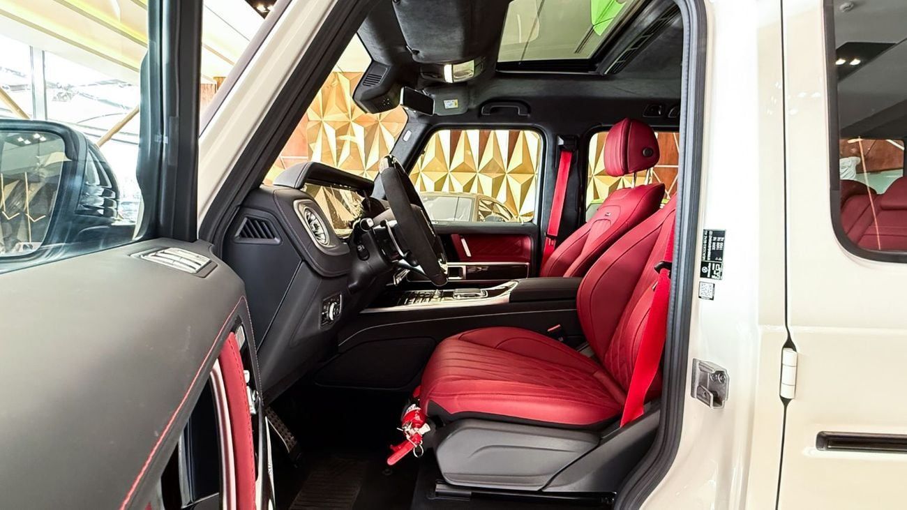 Mercedes-Benz G 63 AMG MERCEDES BENZ G63 AMG 2025 - DOUBLE NIGHT PACKAGE