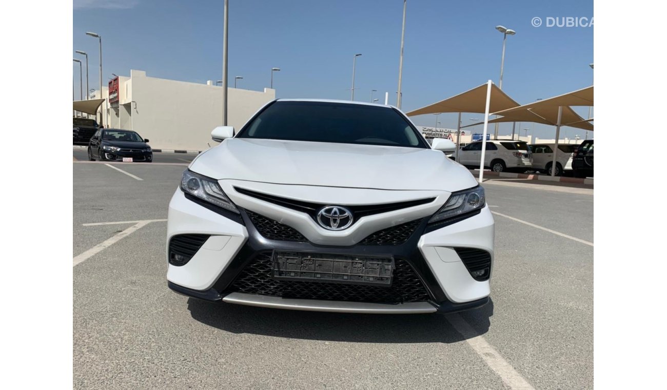 Toyota Camry Toyota camry 2019 GCC full options V6 sport for sael