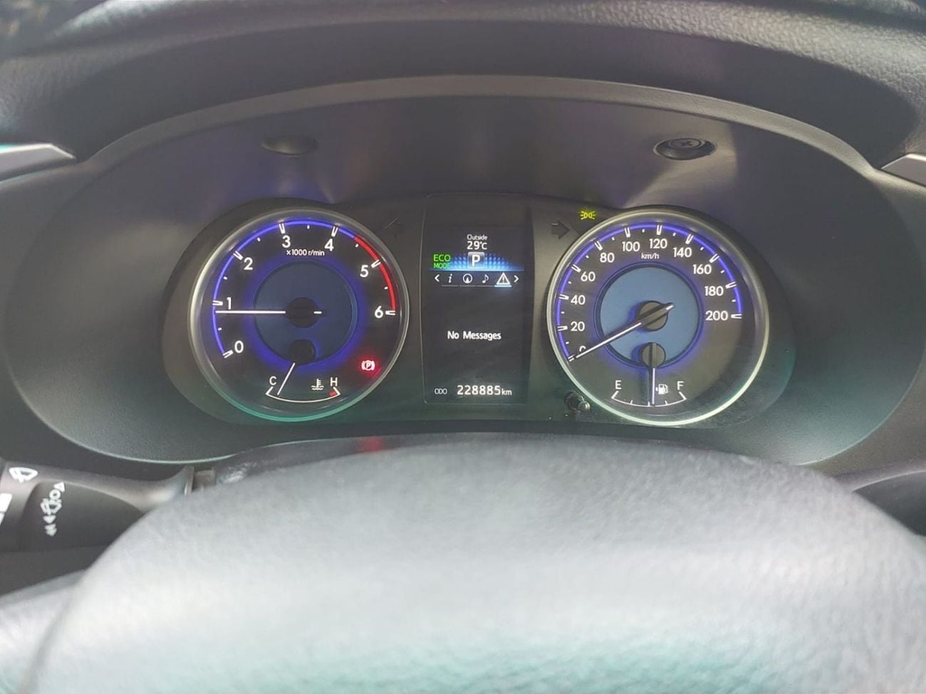 تويوتا هيلوكس TOYOTA HILUX PICKUP RHD 2016 MODEL 2.8 L DIESEL AUTOMATIC(PM79021)