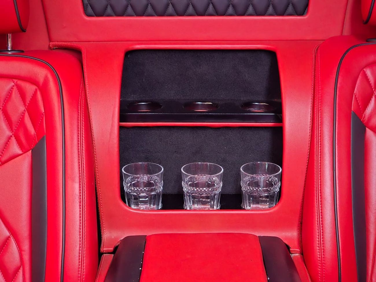 Mercedes-Benz Sprinter MERCEDES SPRINTER 2015 GCC  // VIP SEATS // GOOD CONDITION // TV // FULL OPITION