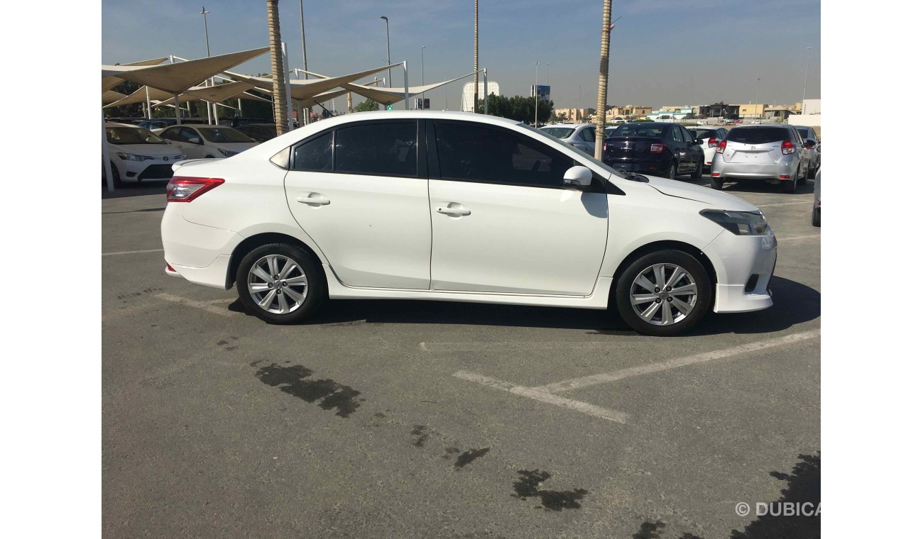 Toyota Yaris سياره نظيفه جدا بدون حوادث رينجات مثبت سرعه حساسات اسبورت