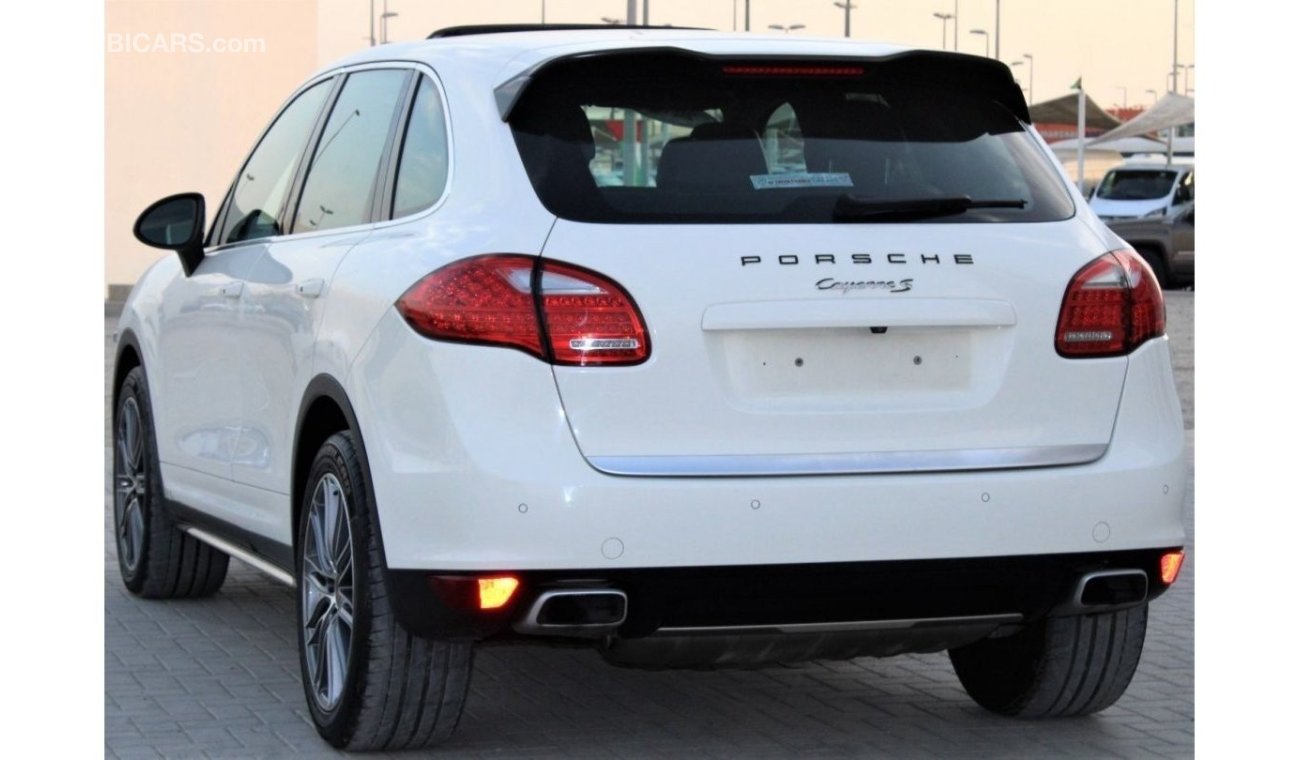 Porsche Cayenne S Porsche Cayenne S 2011 GCC, in excellent condition, without accidents, full option, very clean from
