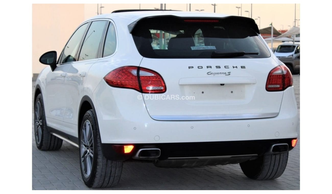 Porsche Cayenne Porsche Cayenne S 2011 GCC, in excellent condition, without accidents, full option, very clean from