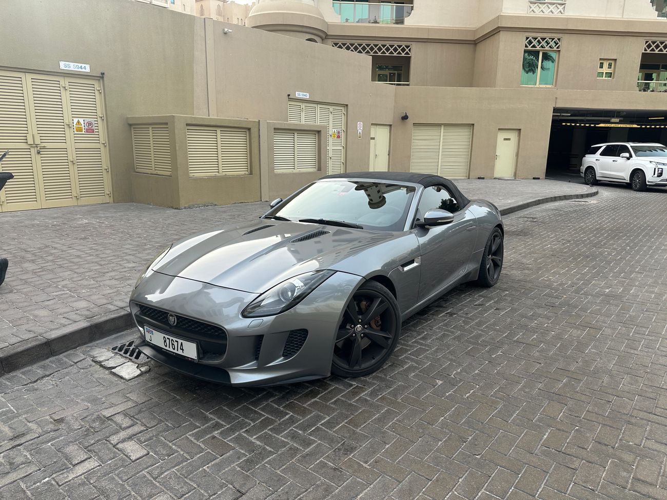 جاكوار F Type
