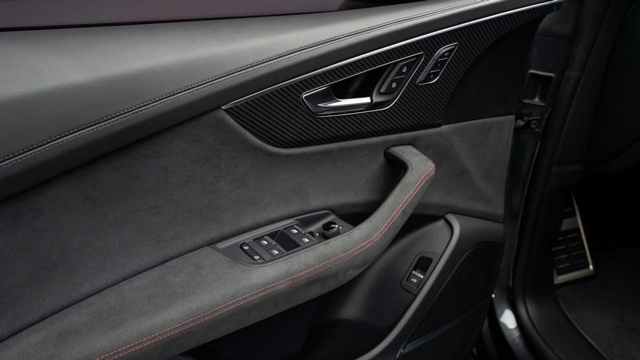 أودي RSQ8 Performance - 2025 - GCC Specs - Under Warranty and Service Contract