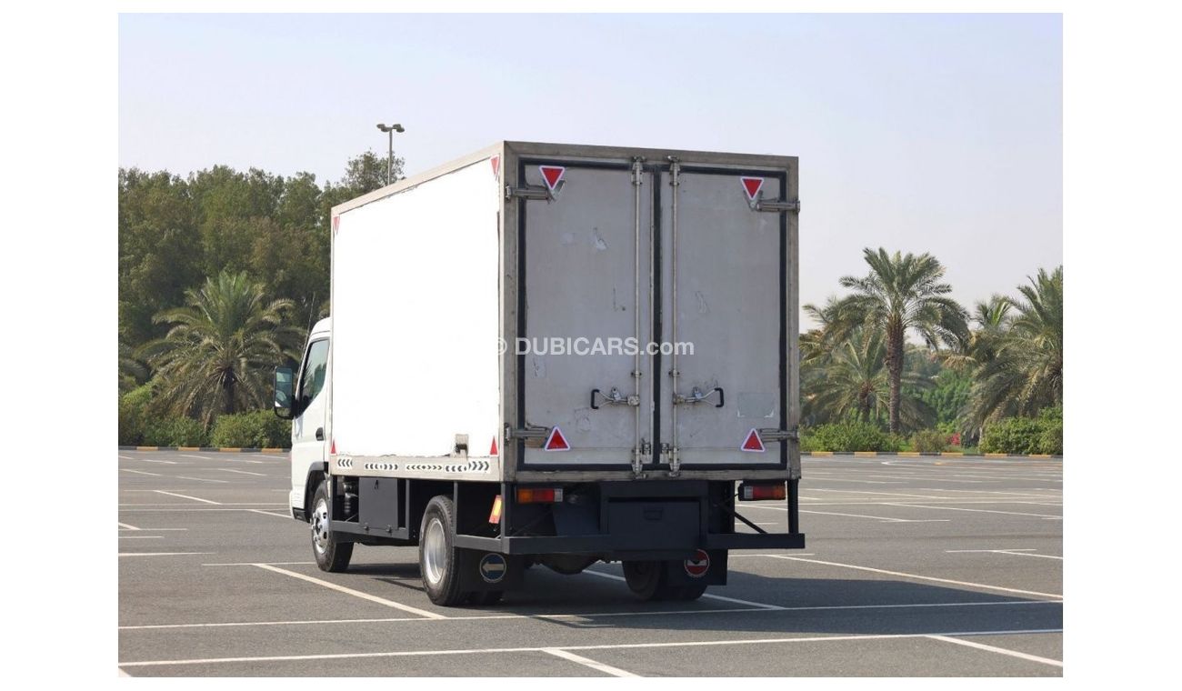 Mitsubishi Fuso Canter SUMMER OFFER | SHORT CHASSIS CHILLER BOX | DIESEL | GCC SPECS | EXCELLENT CONDITION