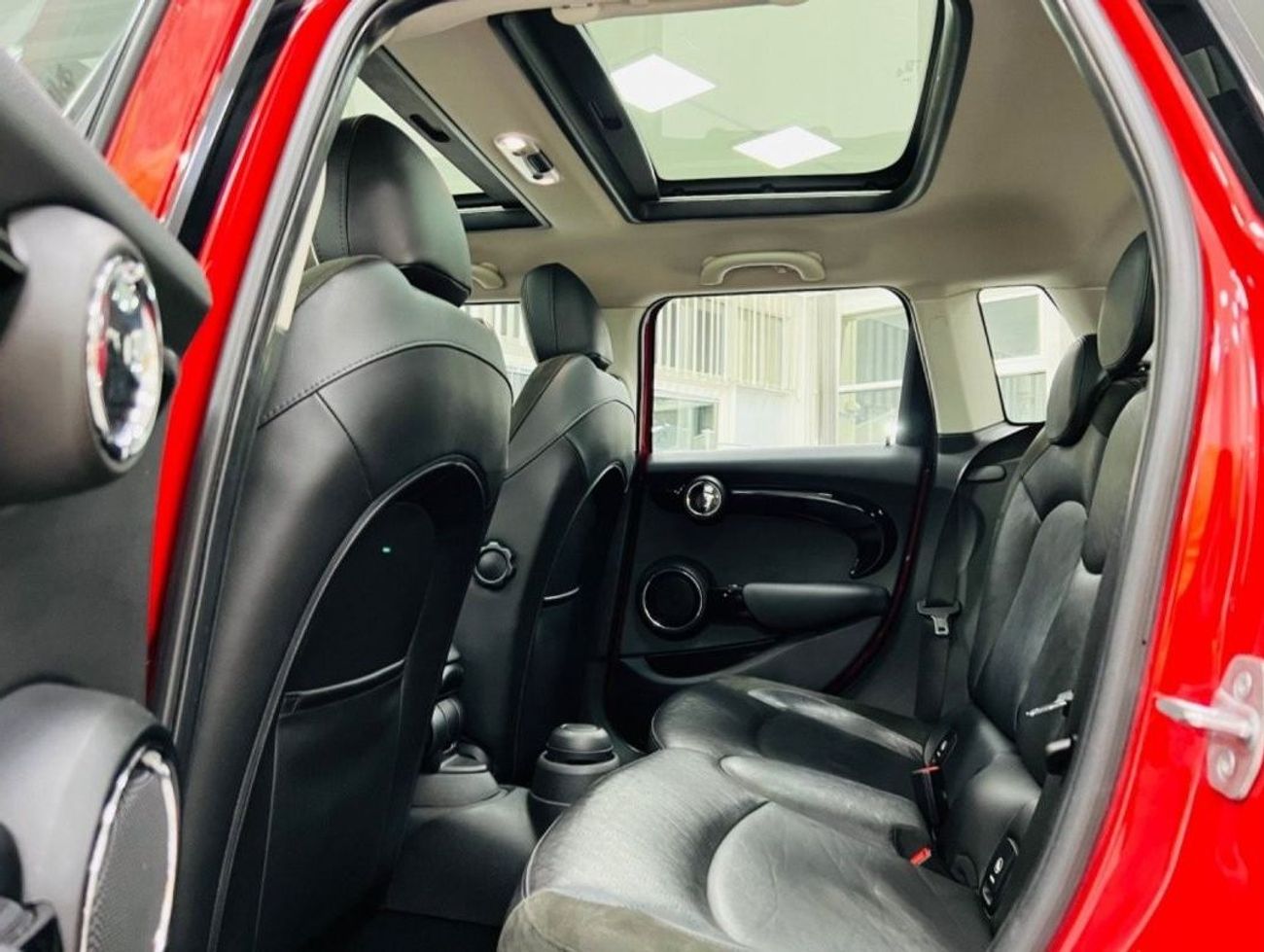 Mini Cooper S GCC .. FSH .. Perfect Condition .. 4 Cyl .. S .. Top .