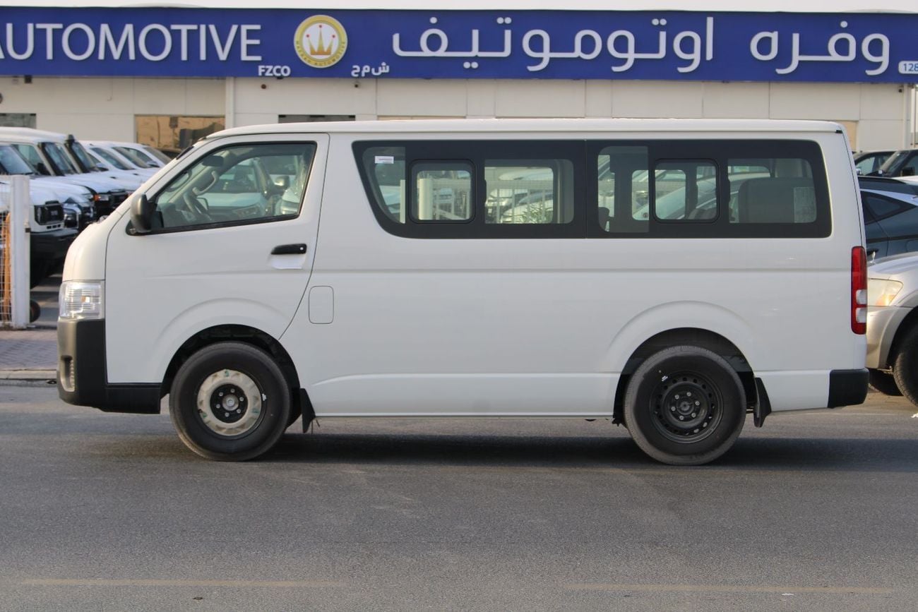 Toyota Hiace DLS - STD ROOF