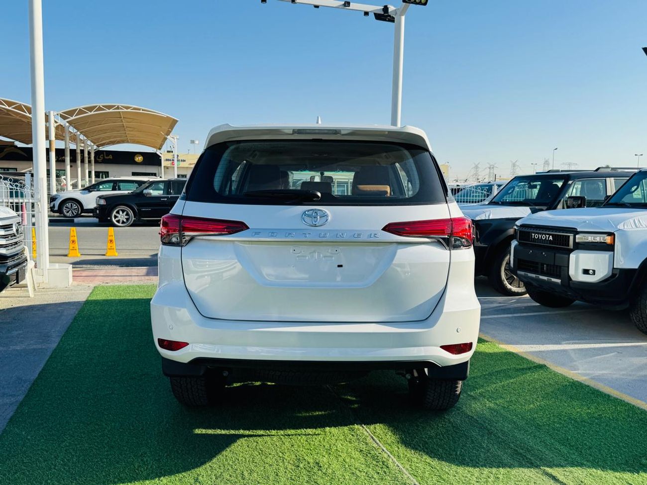 Toyota Fortuner TOYOTA FORTUNER 2.7L PETROL 2025