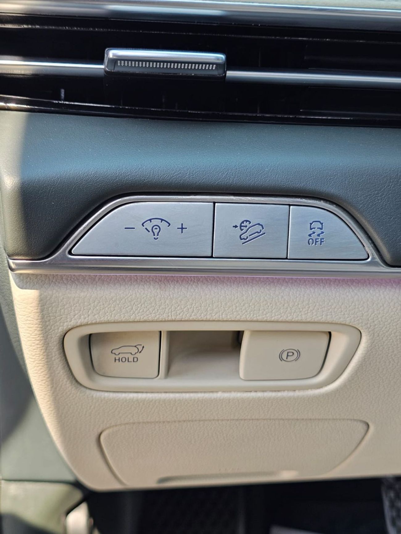 جينيسس GV80 Prestige 2.5L AWD