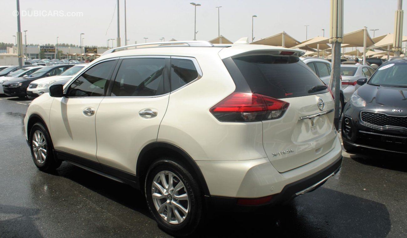 Nissan X-Trail SL ACCIDENT FREE- GCC- CAR IS IN PERFECT CONDITION INSIDE OUT