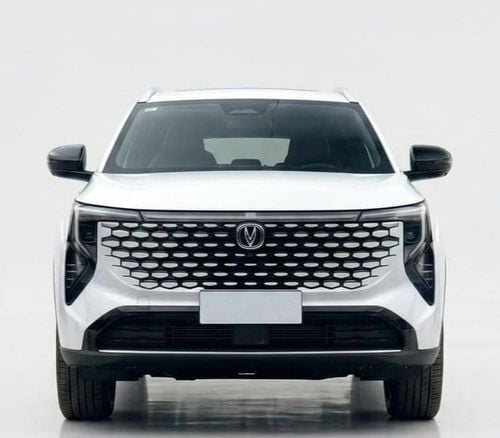 تشنجان CS55 بلس 1.5L turbocharged engine (192 HP, 300 Nm torque) paired with a 7-speed wet dual-clutch transmission